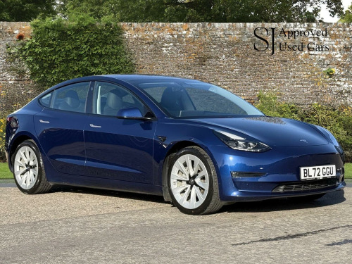 Tesla Model 3  (Dual Motor) Long Range Auto 4WDE 4dr 