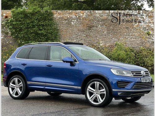 Volkswagen Touareg  3.0 TDI V6 BlueMotion Tech R-Line Plus Tiptronic 4WD Euro 6 (s/s) 5dr 