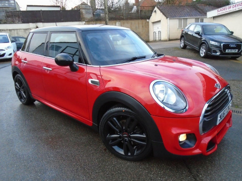 MINI Hatch  1.5 Cooper Euro 6 (s/s) 5dr