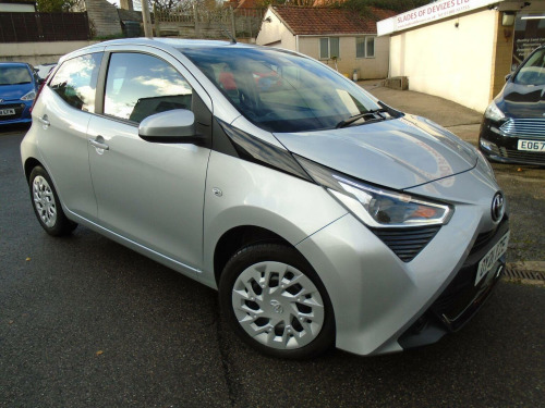 Toyota AYGO  1.0 VVT-i x-play Euro 6 5dr (Safety Sense) 