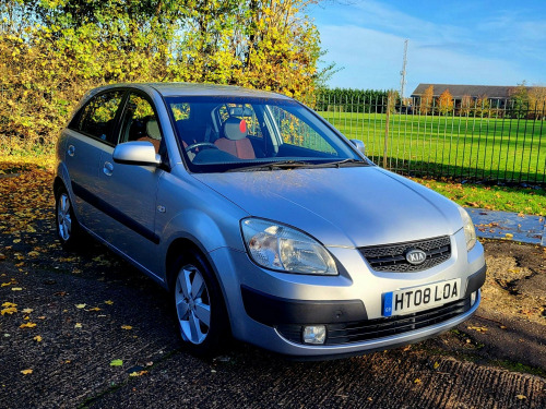 Kia Rio  1.4 LS Red 5dr