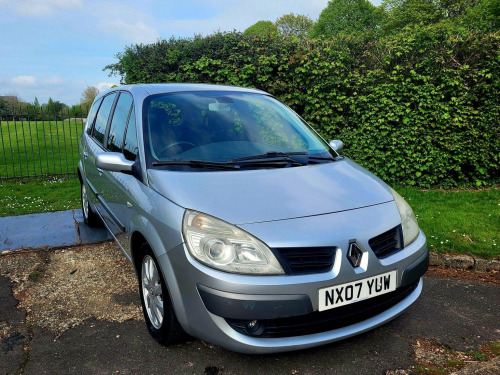 Renault Grand Scenic  1.6 VVT Dynamique 5dr