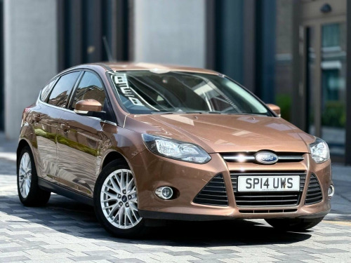 Ford Focus  1.0T EcoBoost Zetec Navigator Euro 5 (s/s) 5dr