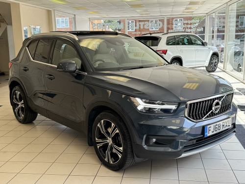Volvo XC40  2.0 T4 Inscription Pro SUV 5dr Petrol Auto AWD Euro 6 (s/s) (190 ps)