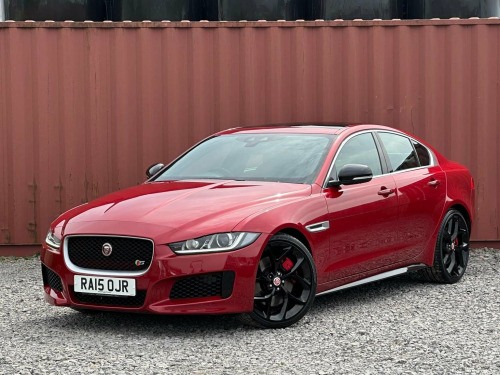 Jaguar XE  3.0 V6 S Auto Euro 6 (s/s) 4dr