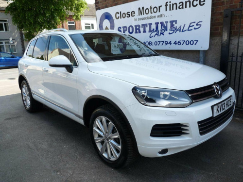 Volkswagen Touareg  3.0 TDI V6 BlueMotion Tech SE Tiptronic 4WD Euro 5 (s/s) 5dr