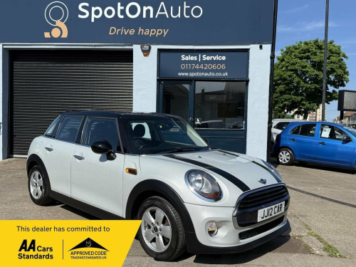 MINI Hatch  1.5 Cooper Auto Euro 6 (s/s) 5dr
