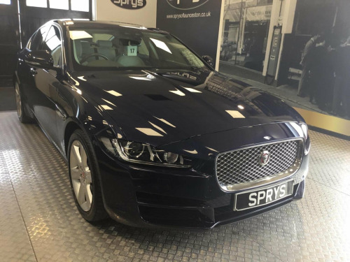 Jaguar XE  2.0d Portfolio Auto Euro 6 (s/s) 4dr