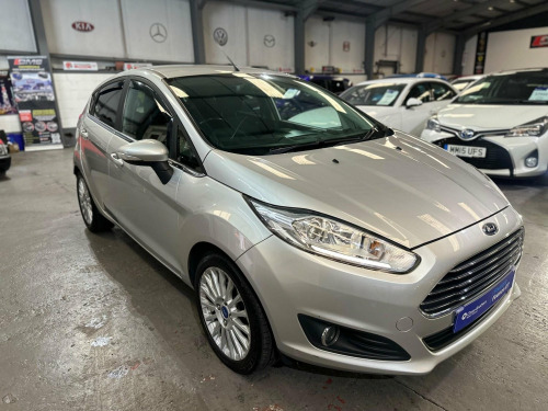 Ford Fiesta  1.5 TDCi Titanium Euro 5 5dr