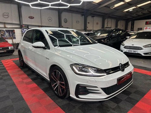 Volkswagen Golf  2.0 TDI GTD Euro 6 (s/s) 5dr