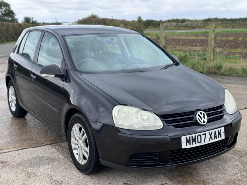 Volkswagen Golf  1.6 FSI S 5dr