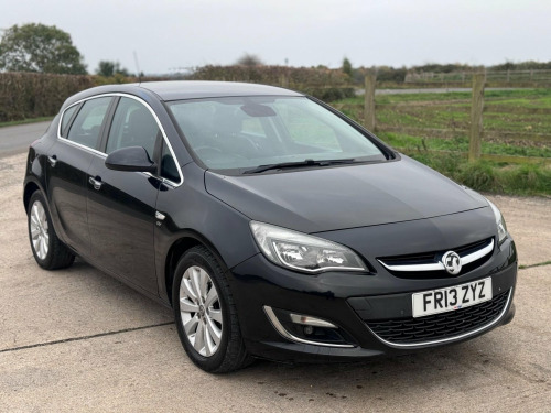 Vauxhall Astra  2.0 CDTi Elite Auto Euro 5 5dr