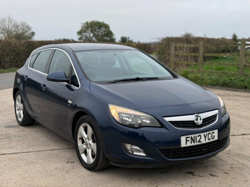 Vauxhall Astra  2.0 CDTi ecoFLEX SRi Euro 5 (s/s) 5dr