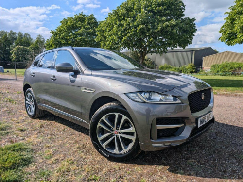 Jaguar F-PACE  2.0 D180 R-Sport Auto AWD Euro 6 (s/s) 5dr