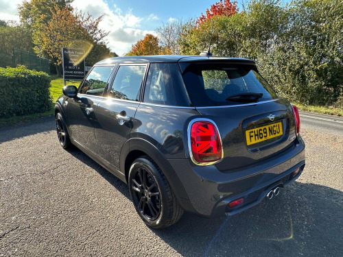 MINI Hatch  2.0 Cooper S Classic Steptronic Euro 6 (s/s) 5dr