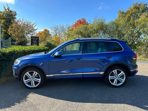 Volkswagen Touareg  3.0 TDI V6 R-Line Plus Tiptronic 4WD Euro 6 (s/s) 5dr