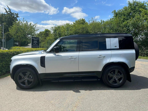 Land Rover 110  3.0 D250 MHEV X-Dynamic HSE Auto 4WD Euro 6 (s/s) 5dr
