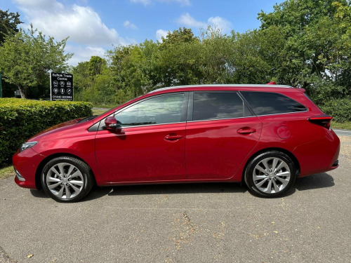 Toyota Auris  1.2 VVT-i Excel Touring Sports Euro 6 (s/s) 5dr