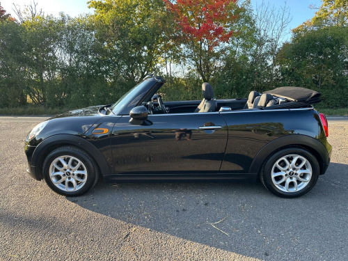 MINI Convertible  1.5 Cooper Euro 6 (s/s) 2dr