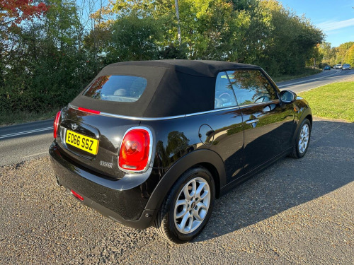 MINI Convertible  1.5 Cooper Euro 6 (s/s) 2dr