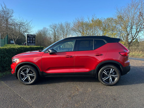 Volvo XC40  1.5 T3 R-Design Euro 6 (s/s) 5dr 