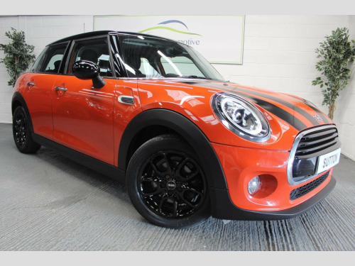 MINI Hatch  1.5 Cooper Euro 6 (s/s) 5dr