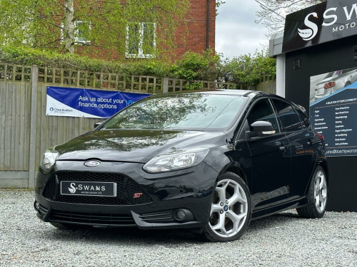 Ford Focus  2.0 T EcoBoost ST-2