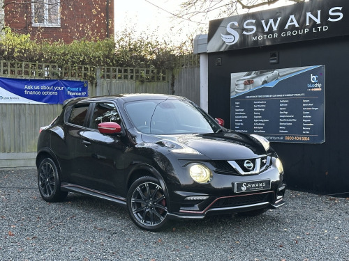 Nissan Juke  2015 Nissan Juke 1.6 DIG-T Nismo RS Petrol Manual 5 Door Hatchback Black 