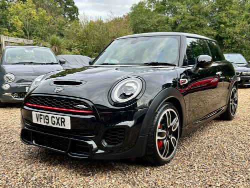 MINI Hatch  2.0 John Cooper Works Hatchback 3dr Petrol Steptronic Euro 6 (s/s) (231 ps)