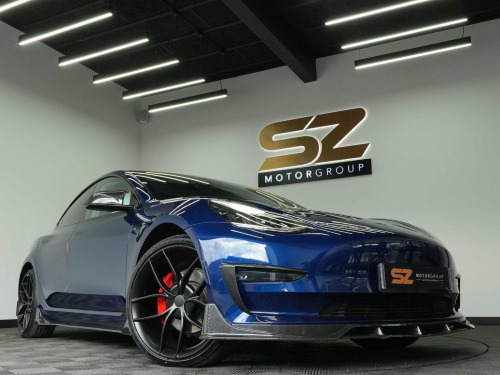 Tesla Model 3  (Dual Motor) Long Range Auto 4WDE 4dr