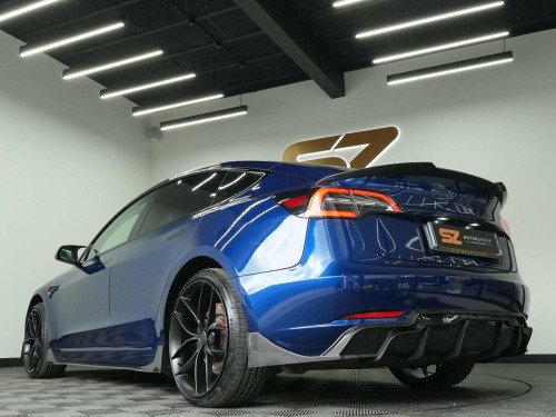 Tesla Model 3  (Dual Motor) Long Range Auto 4WDE 4dr