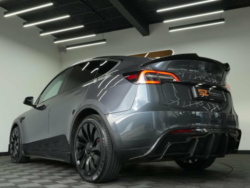 Tesla Model Y  (Dual Motor) Long Range Auto 4WDE 5dr