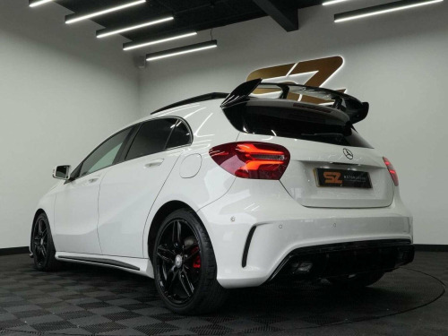 Mercedes-Benz A-Class A180 1.6 A180 AMG Line (Premium Plus) Euro 6 (s/s) 5dr