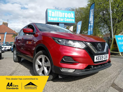 Nissan Qashqai  1.3 DIG-T Acenta Premium Euro 6 (s/s) 5dr