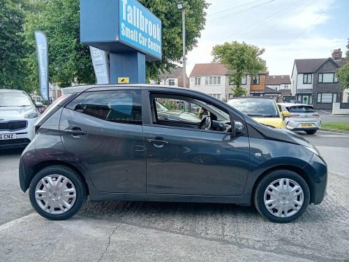 Toyota AYGO  1.0 VVT-i x-play Euro 5 5dr Euro 5