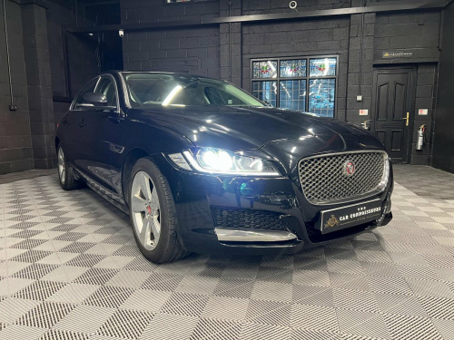 Jaguar XF  2.0d Portfolio Auto Euro 6 (s/s) 4dr