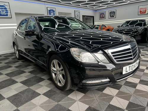 Mercedes-Benz E-Class E220 2.1 E220 CDI BlueEfficiency Avantgarde Euro 5 (s/s) 4dr