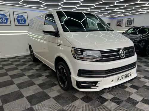 Volkswagen Transporter  2.0 TDI T30 DSG L1 H1 4dr