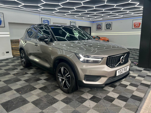 Volvo XC40  2.0 B4 MHEV R-Design DCT Auto Euro 6 (s/s) 5dr