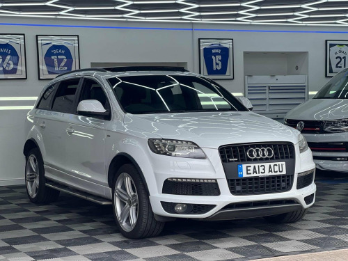 Audi Q7  3.0 TDI V6 S line Plus Tiptronic quattro Euro 5 (s/s) 5dr