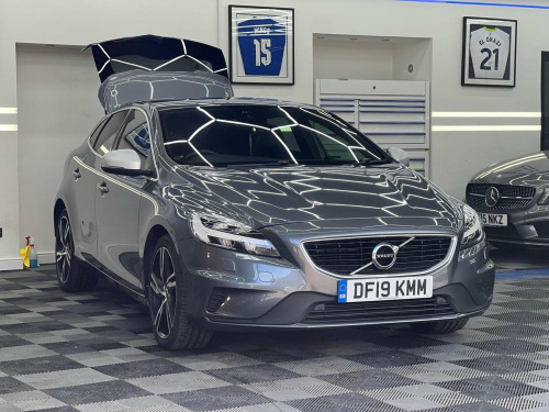 Volvo V40  1.5 T3 R-Design Edition Auto Euro 6 (s/s) 5dr