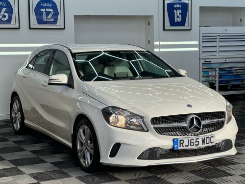 Mercedes-Benz A-Class  1.5 A180d Sport (Executive) 7G-DCT Euro 6 (s/s) 5dr 