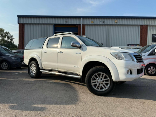 Toyota Hi-Lux  3.0 D-4D Invincible Auto 4WD Euro 5 4dr