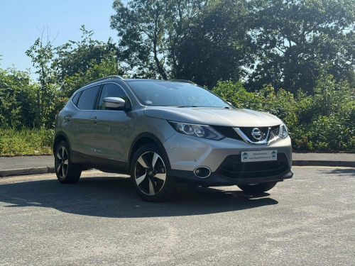 Nissan Qashqai  1.2 DIG-T N-Connecta 2WD Euro 6 (s/s) 5dr