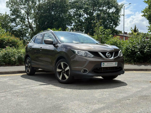 Nissan Qashqai  1.2 DIG-T n-tec+ XTRON 2WD Euro 5 (s/s) 5dr