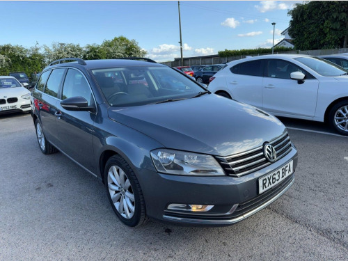 Volkswagen Passat  2.0 TDI BlueMotion Tech Highline DSG Euro 5 (s/s) 5dr 