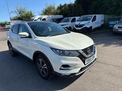 Nissan Qashqai  1.2 DIG-T N-Connecta Euro 6 (s/s) 5dr