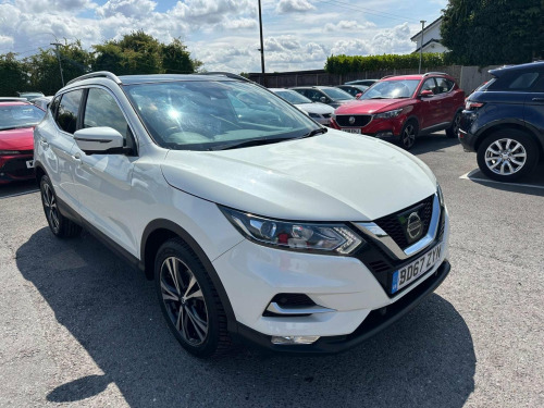 Nissan Qashqai  1.2 DIG-T N-Connecta Euro 6 (s/s) 5dr