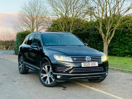 Volkswagen Touareg  3.0 TDI V6 BlueMotion Tech R-Line Tiptronic 4WD Euro 6 (s/s) 5dr