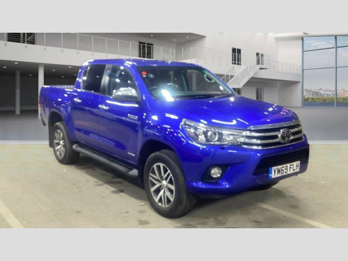 Toyota Hi-Lux  2.4 D-4D Invincible Auto 4WD Euro 6 (s/s) 4dr (TSS)